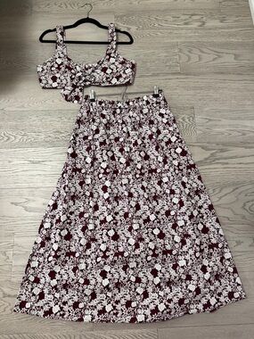 Zara Burgundy and White Floral Co-Ord Crop Top and Skirt